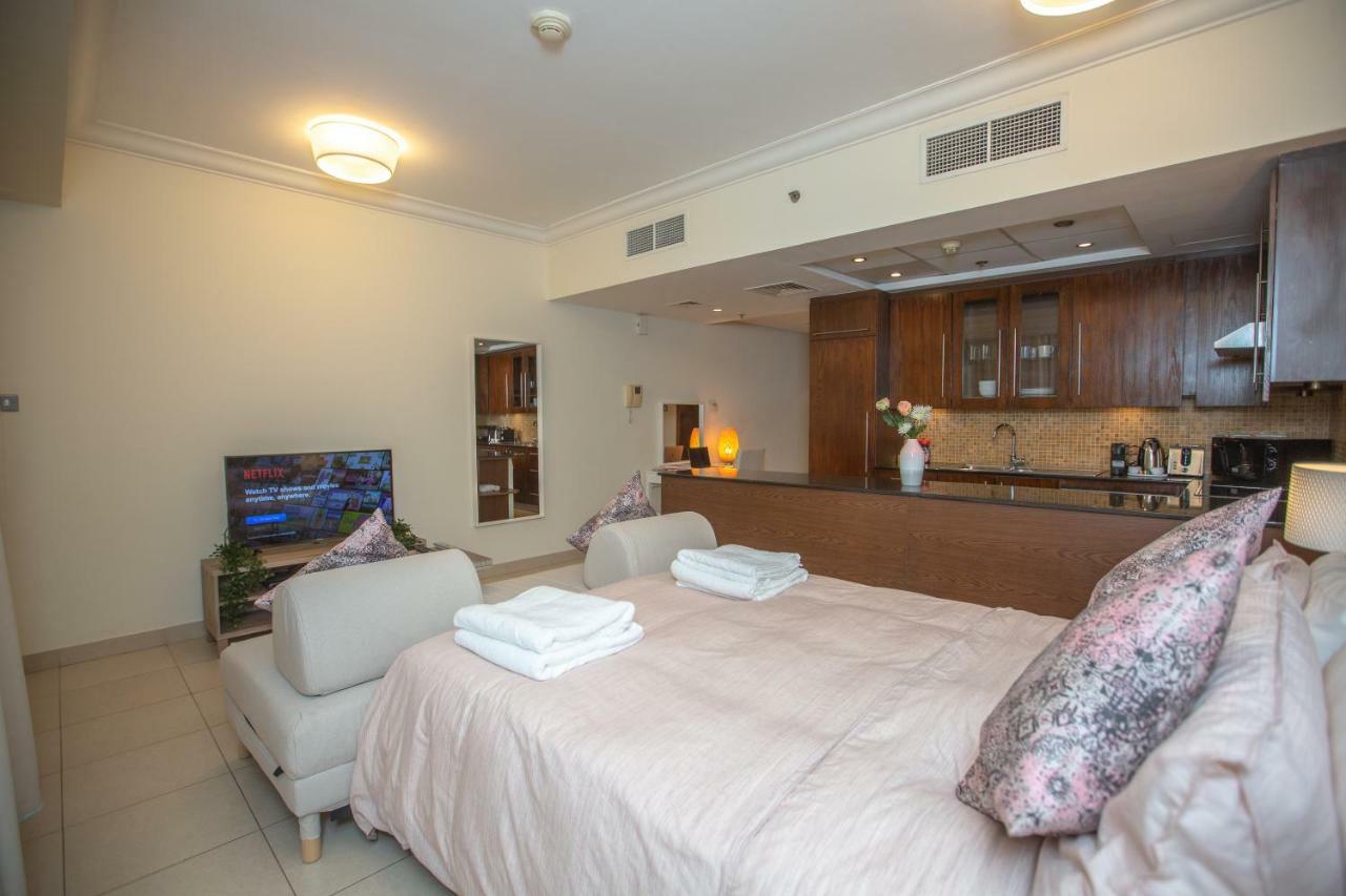 Apartamento Prime Retreats - Downtown Dubái Exterior foto